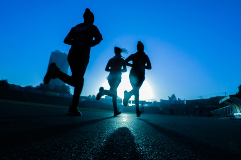 Negli ultimi anni sono stati individuati diversi metodi per contrastare il continuo aumento dei disturbi d’ansia. Tra questi metodi, alcuni ricercatori hanno riscontrato i benefici dell’attività fisica legata a questo scopo.